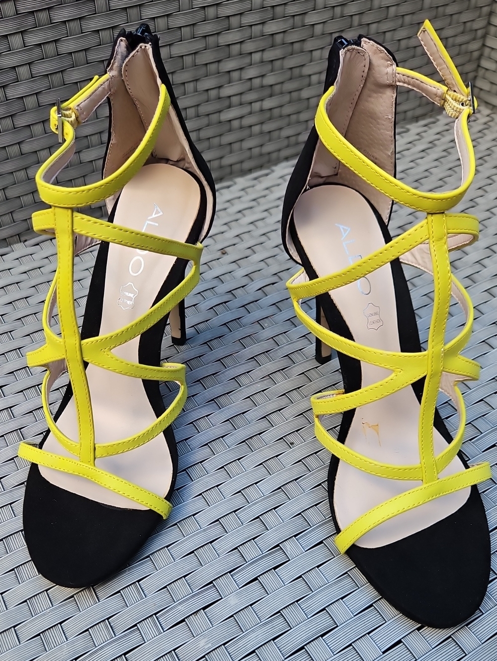 Aldo Neon Yellow Strappy High Heel Sandals with Black Accents Size 8